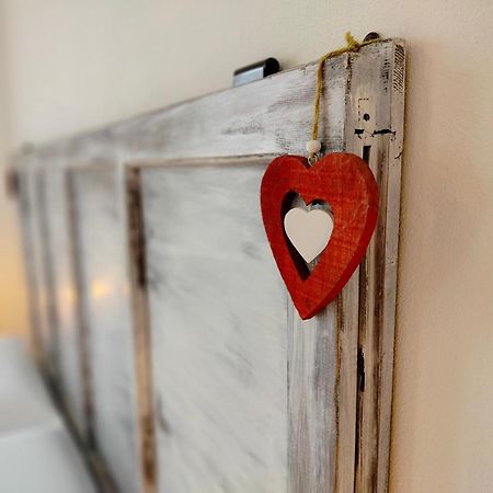 Sweetheart Apartment 布斯托阿西齐奥 外观 照片